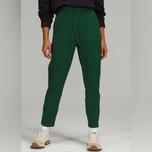 Lululemon stretch High-rise 7/8 length pant